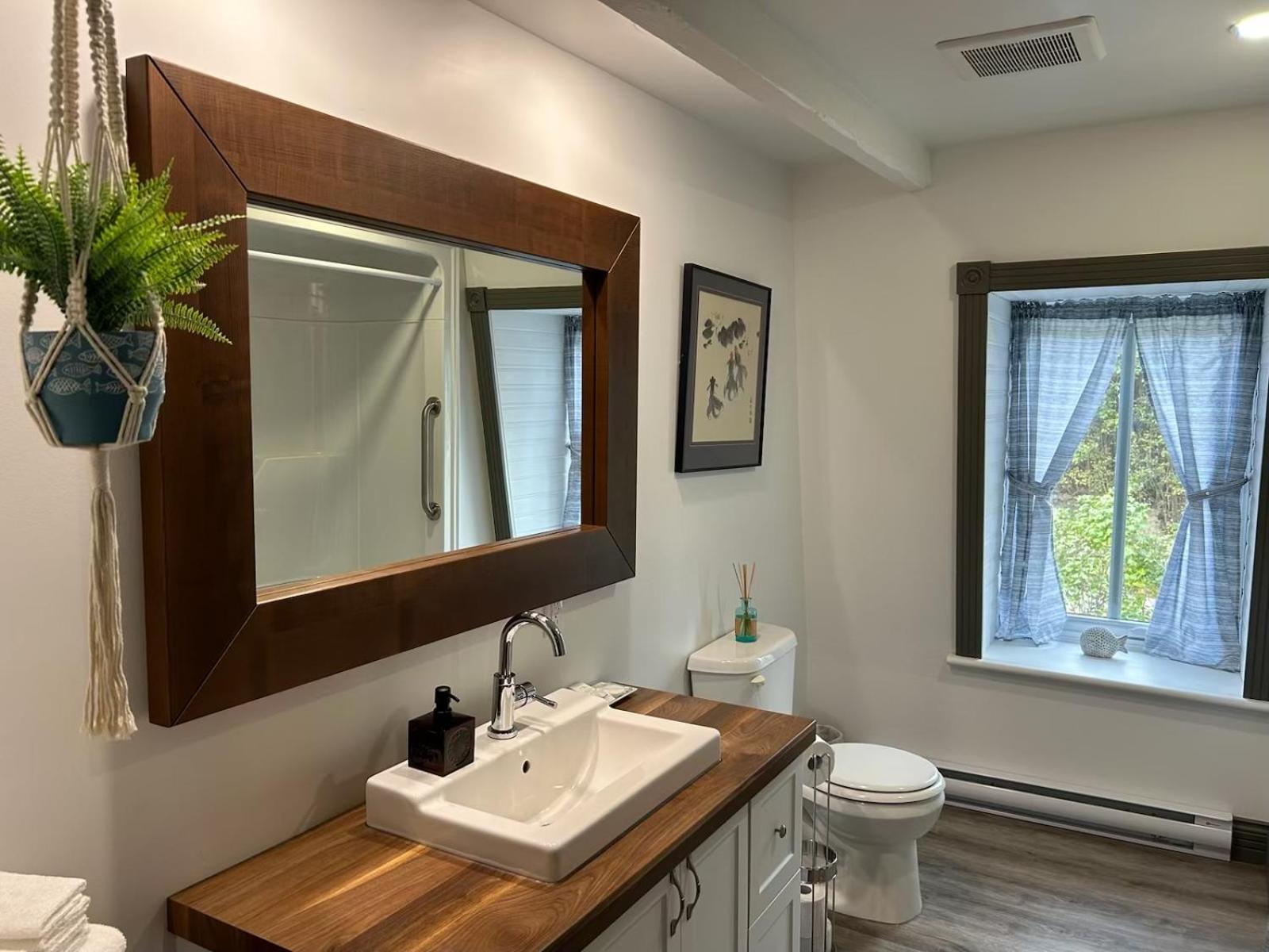 Petite Plaisance Appartements La Malbaie Esterno foto
