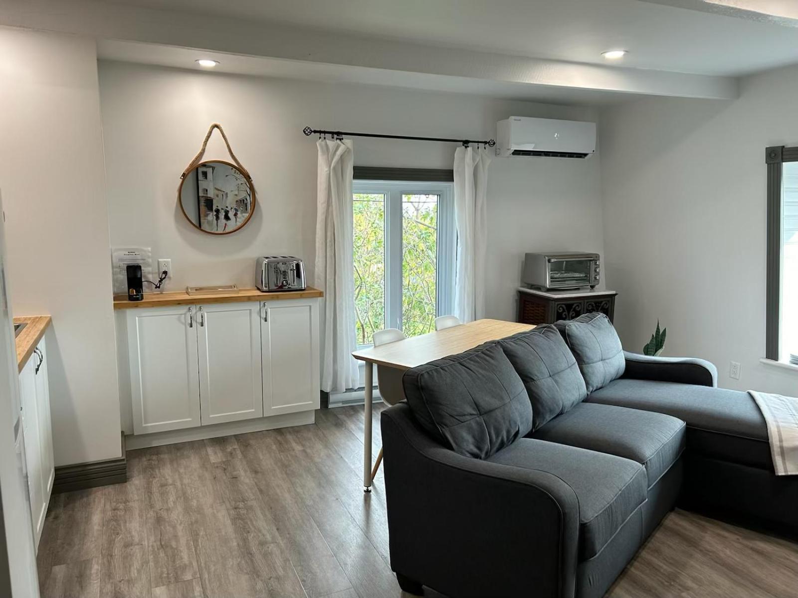 Petite Plaisance Appartements La Malbaie Esterno foto